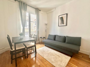 Spacious flat near Montparnasse Bausset 4th